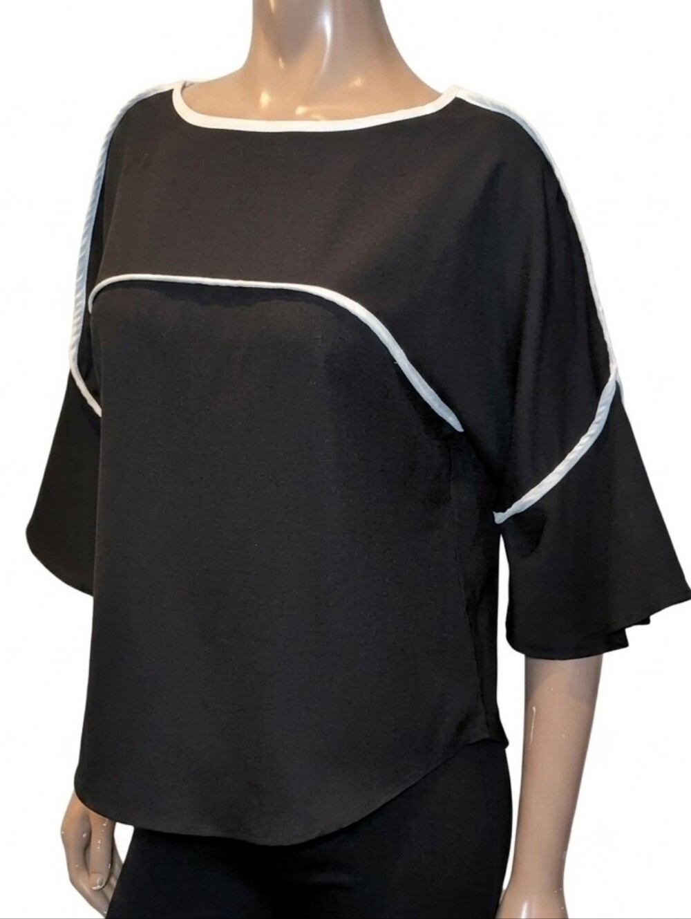 NEW Mimi Fashion Japan Bell Sleeve Top Contrast Trim Blouse *Fits Smaller*